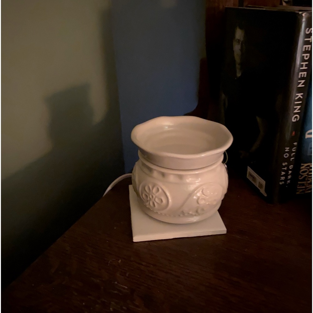 Wax melter